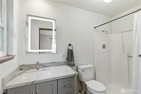 3824 23rd Avenue SW Seattle WA 98106
