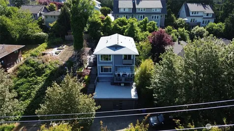 3824 23rd Avenue SW Seattle WA 98106