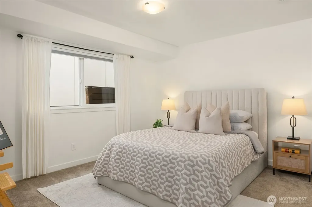8826 41st Street S Seattle WA 98118