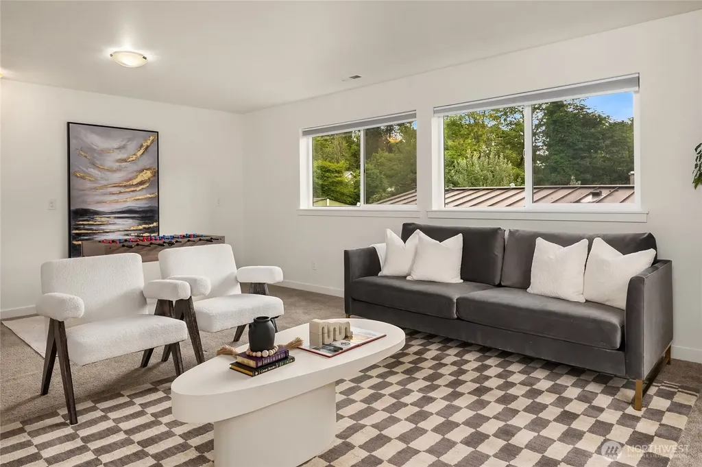 8826 41st Street S Seattle WA 98118