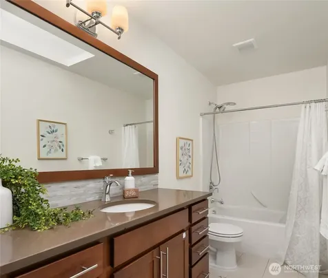 8826 41st Street S Seattle WA 98118