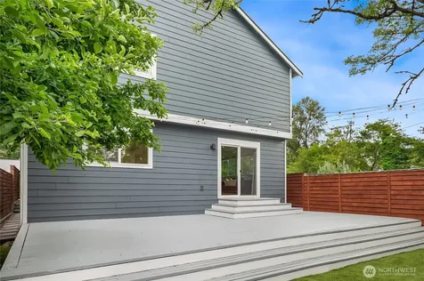 8826 41st Street S Seattle WA 98118