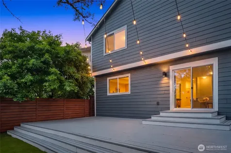 8826 41st Street S Seattle WA 98118