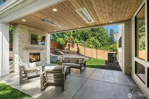 2425 153rd Avenue SE Bellevue WA 98007