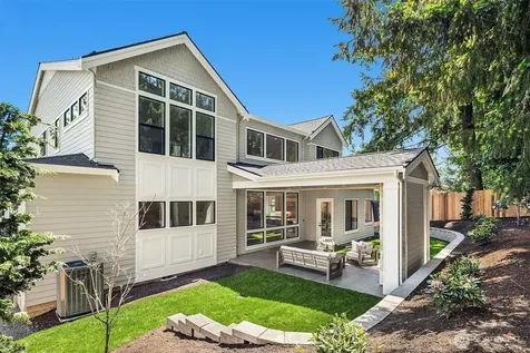 2425 153rd Avenue SE Bellevue WA 98007