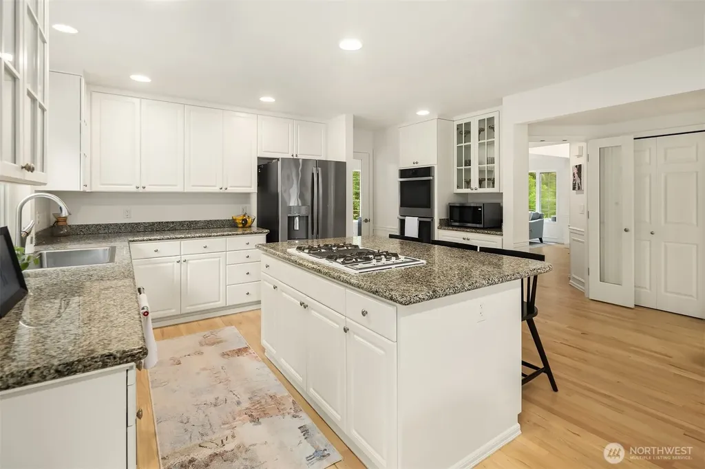 21728 NE 81st Street Redmond WA 98053