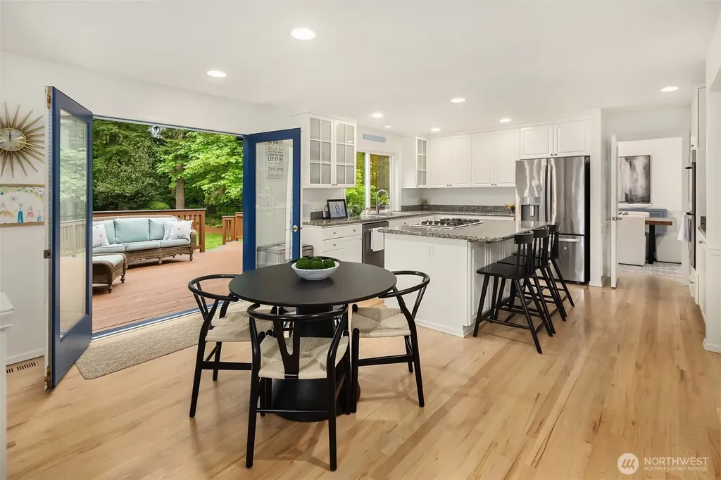 21728 NE 81st Street Redmond WA 98053