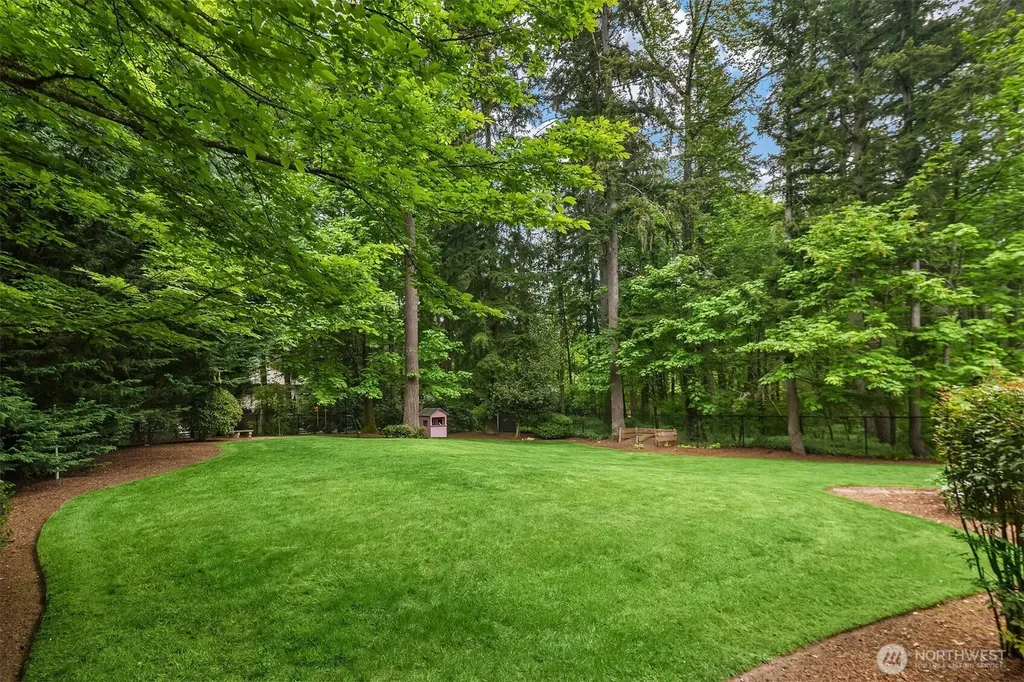 21728 NE 81st Street Redmond WA 98053