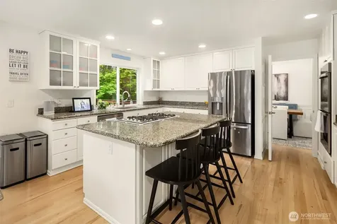 21728 NE 81st Street Redmond WA 98053