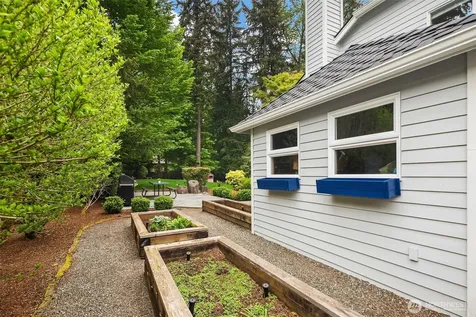 21728 NE 81st Street Redmond WA 98053