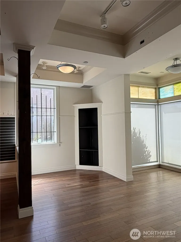 623 Morris Street La Conner WA 98257