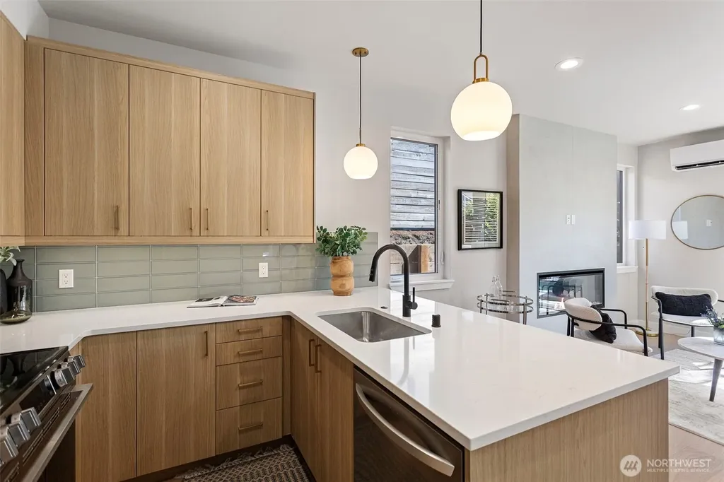 4114 NE 60th Street Seattle WA 98115