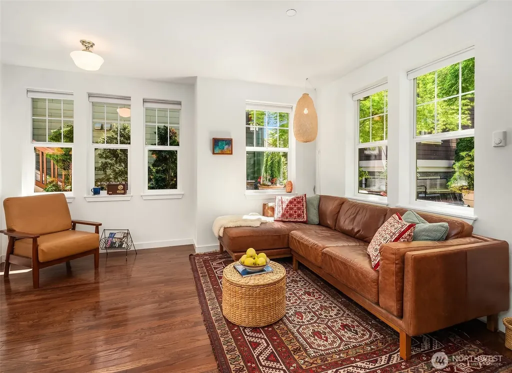 5430 California Avenue SW Seattle WA 98136