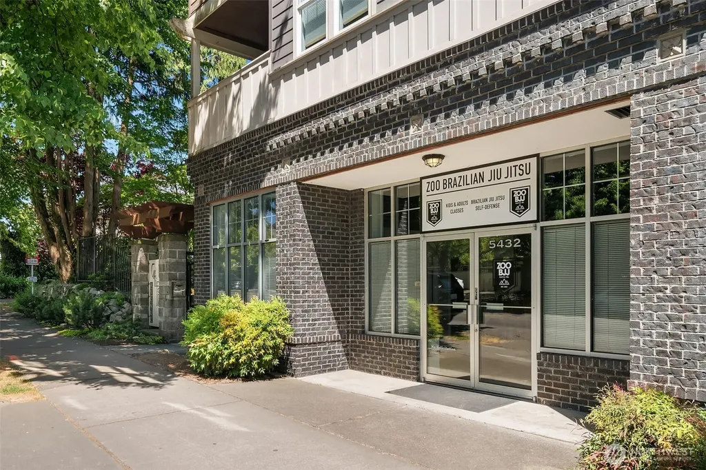 5430 California Avenue SW Seattle WA 98136