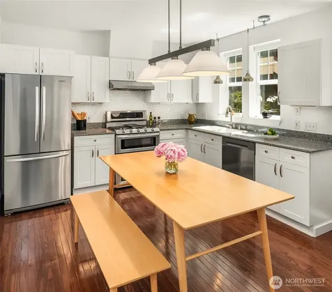 5430 California Avenue SW Seattle WA 98136
