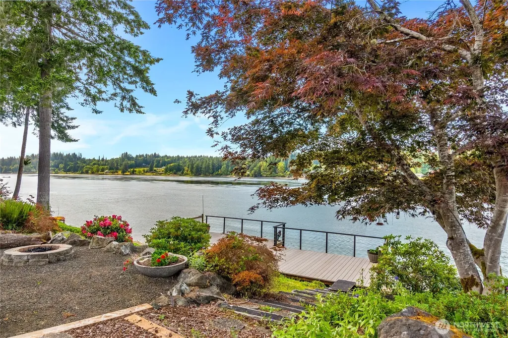 240 SE Mallard Beach Lane Shelton WA 98584