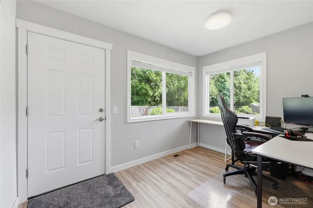 12714 SE 258th Street Kent WA 98030
