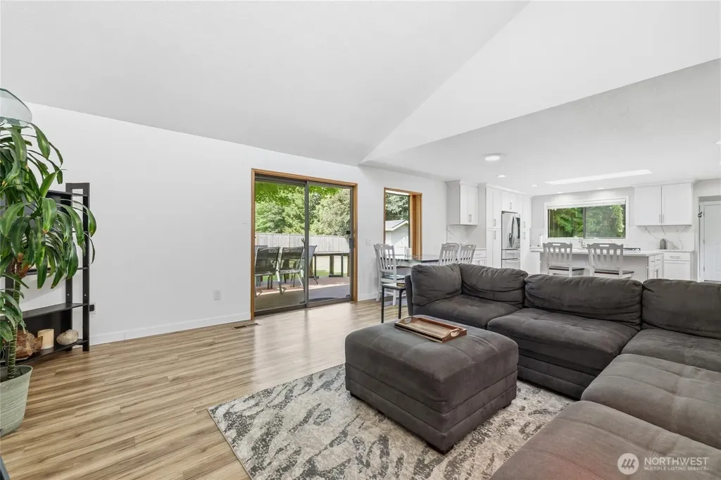 12714 SE 258th Street Kent WA 98030