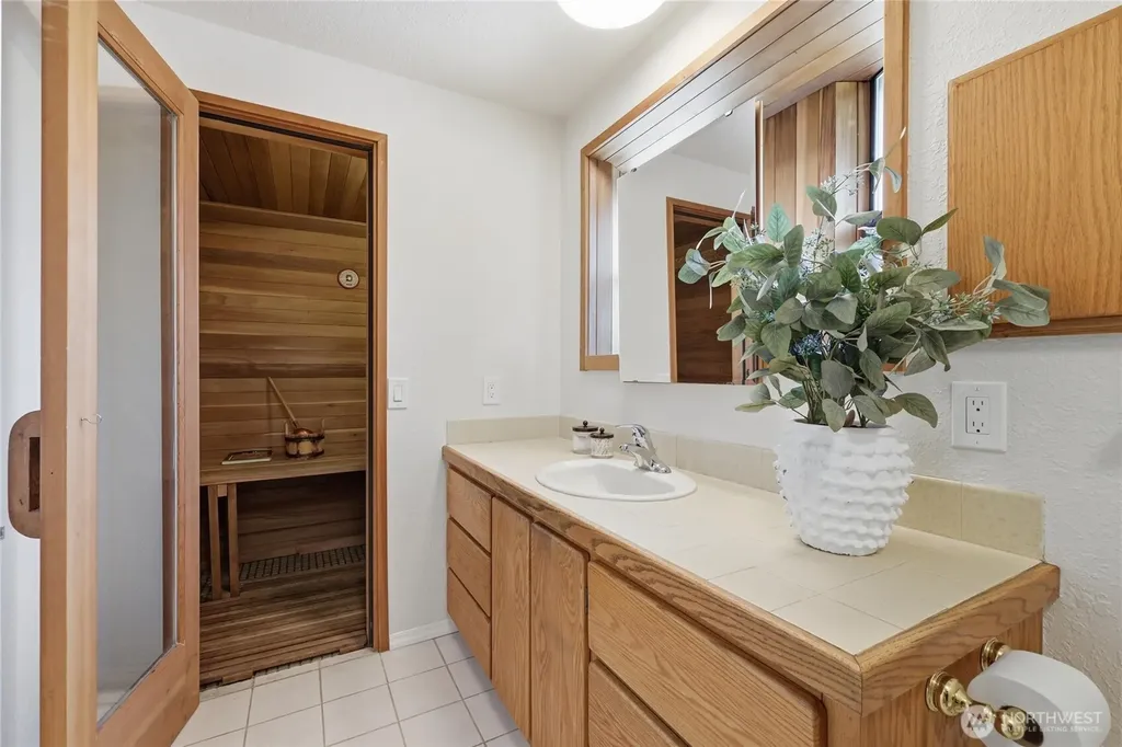 12714 SE 258th Street Kent WA 98030