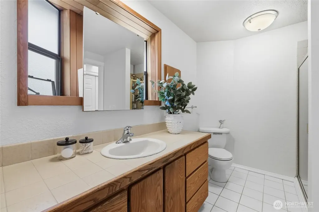 12714 SE 258th Street Kent WA 98030