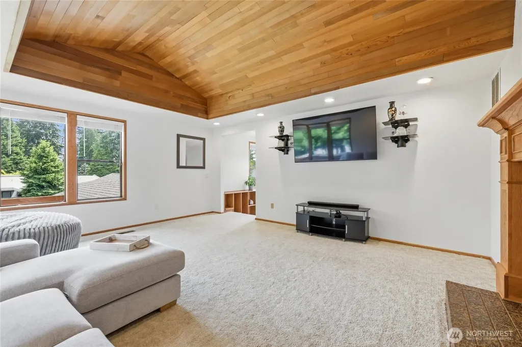 12714 SE 258th Street Kent WA 98030