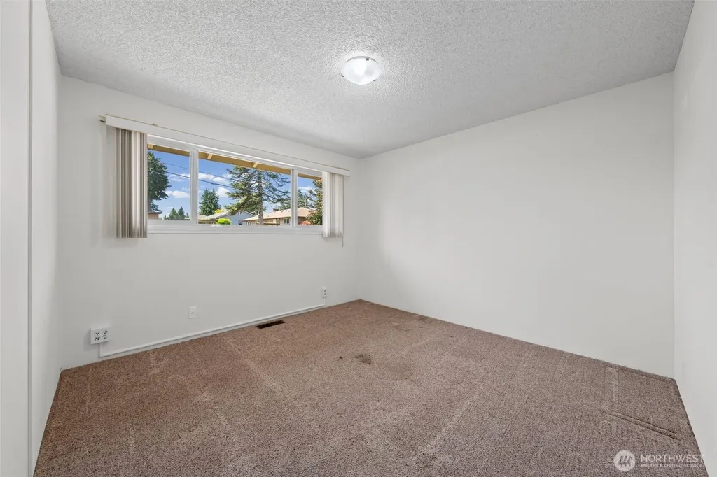18314 44th Avenue S Seatac WA 98188