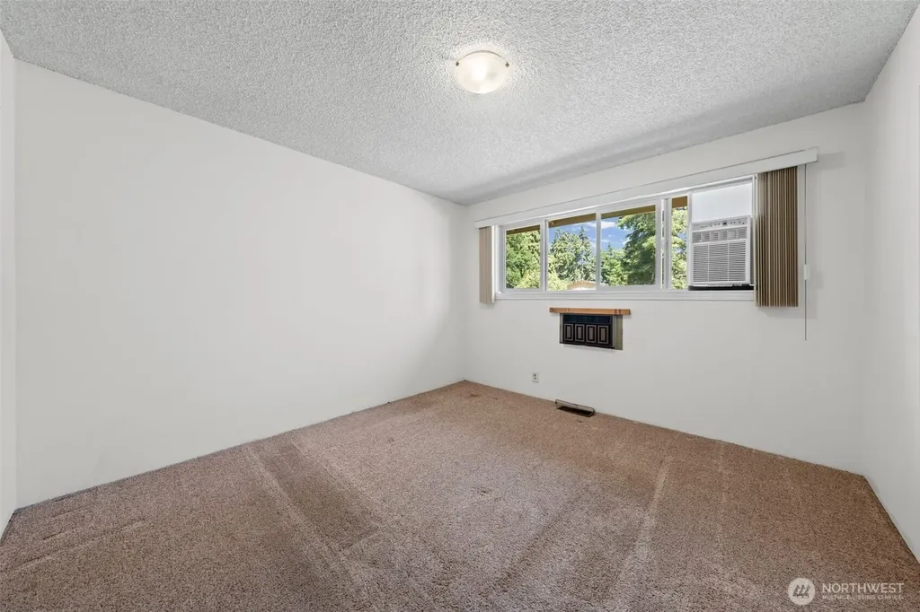 18314 44th Avenue S Seatac WA 98188