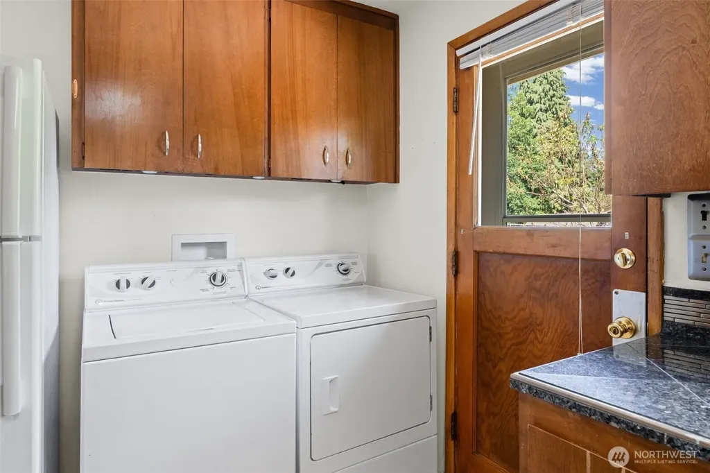 18314 44th Avenue S Seatac WA 98188