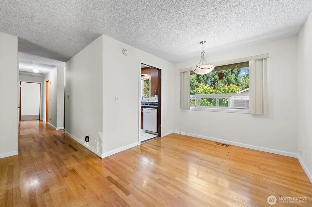 18314 44th Avenue S Seatac WA 98188