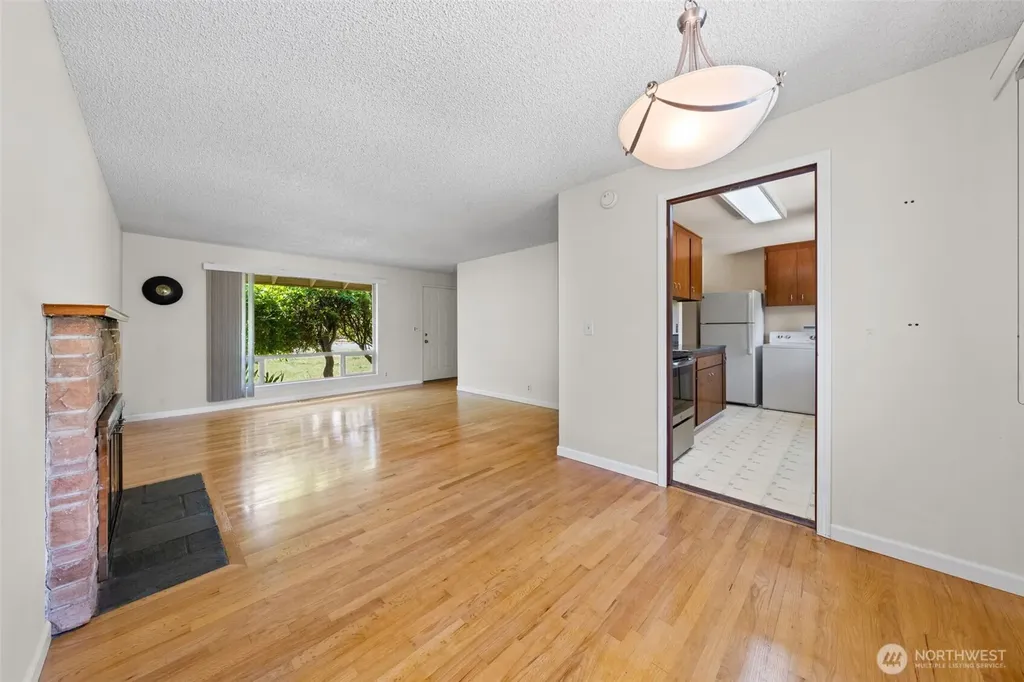 18314 44th Avenue S Seatac WA 98188