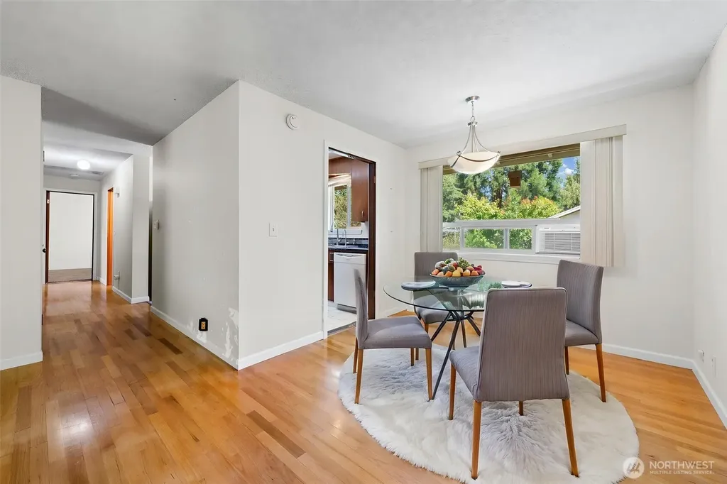 18314 44th Avenue S Seatac WA 98188
