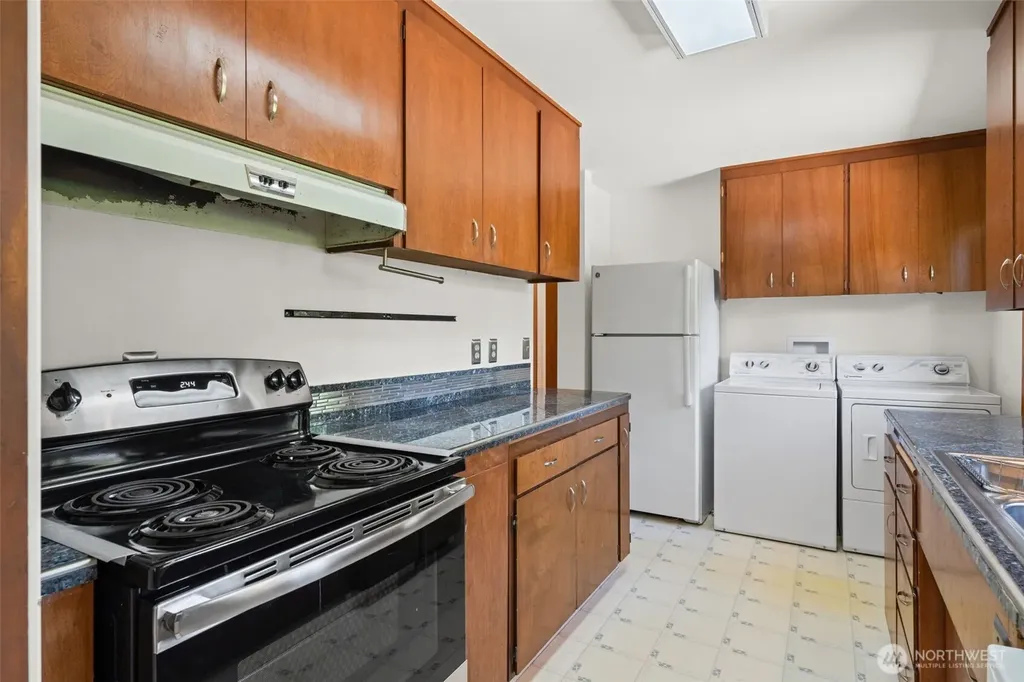 18314 44th Avenue S Seatac WA 98188
