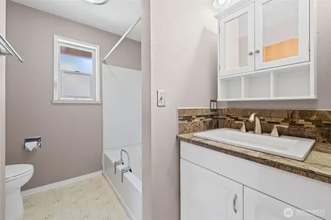 18314 44th Avenue S Seatac WA 98188