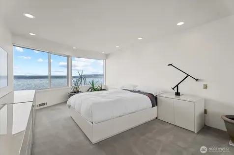 3089 Alki Avenue SW Seattle WA 98116