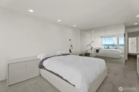 3089 Alki Avenue SW Seattle WA 98116
