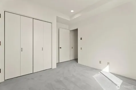 3089 Alki Avenue SW Seattle WA 98116