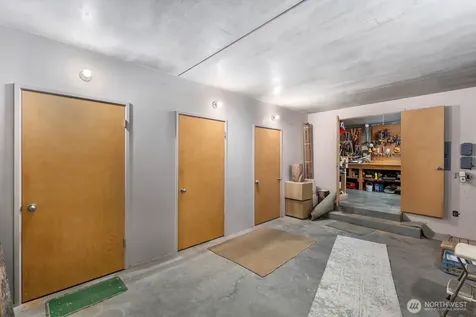 3089 Alki Avenue SW Seattle WA 98116