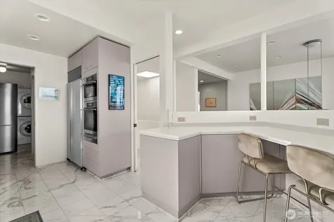 3089 Alki Avenue SW Seattle WA 98116