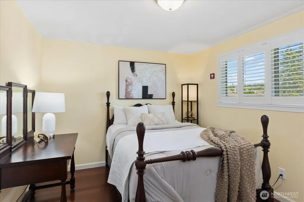 300 2nd Avenue N Edmonds WA 98020