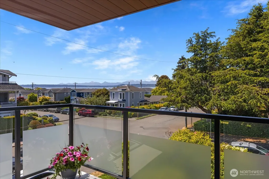 300 2nd Avenue N Edmonds WA 98020