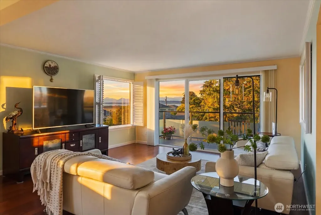 300 2nd Avenue N Edmonds WA 98020