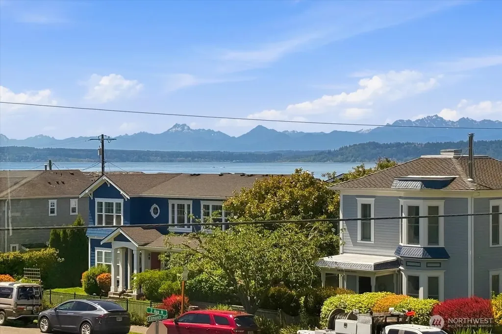 300 2nd Avenue N Edmonds WA 98020