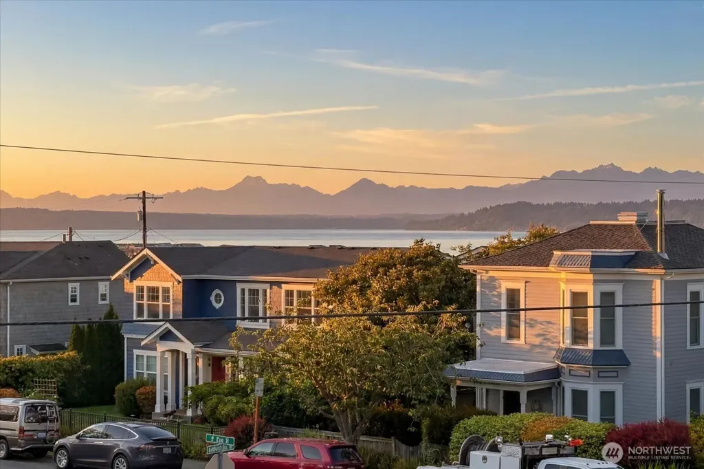 300 2nd Avenue N Edmonds WA 98020