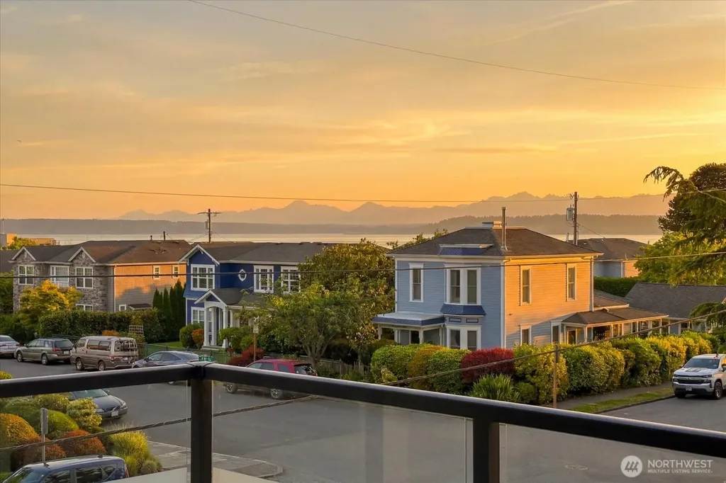 300 2nd Avenue N Edmonds WA 98020