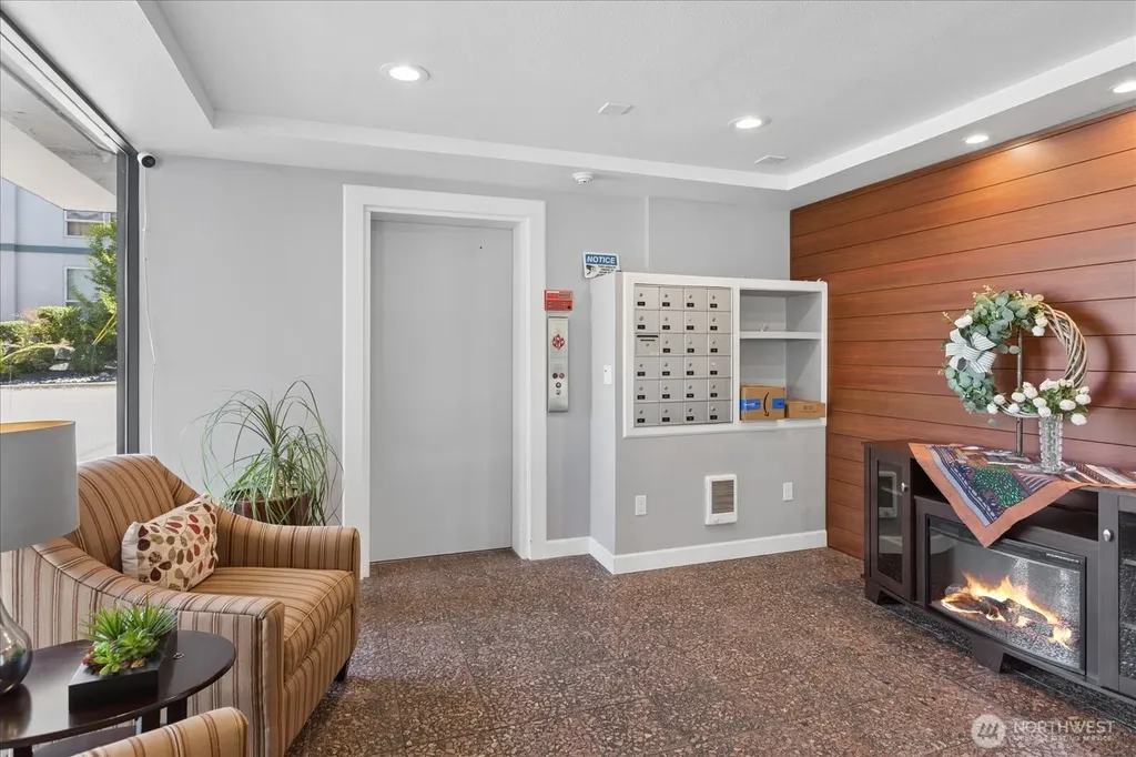 300 2nd Avenue N Edmonds WA 98020