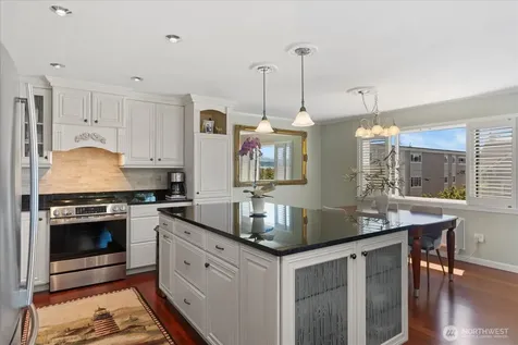 300 2nd Avenue N Edmonds WA 98020