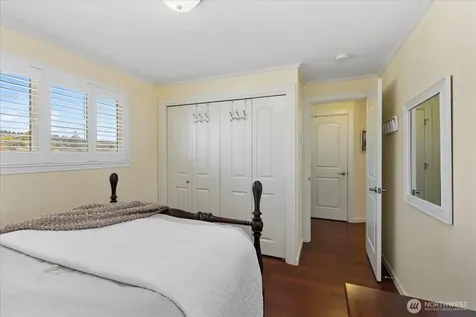 300 2nd Avenue N Edmonds WA 98020