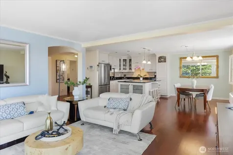 300 2nd Avenue N Edmonds WA 98020