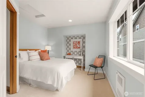 9121 23rd Avenue NE Seattle WA 98115