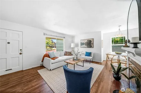 8221 23rd Avenue NE Seattle WA 98115